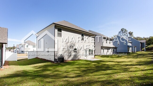 Building Photo - 250 W L Miller Dr