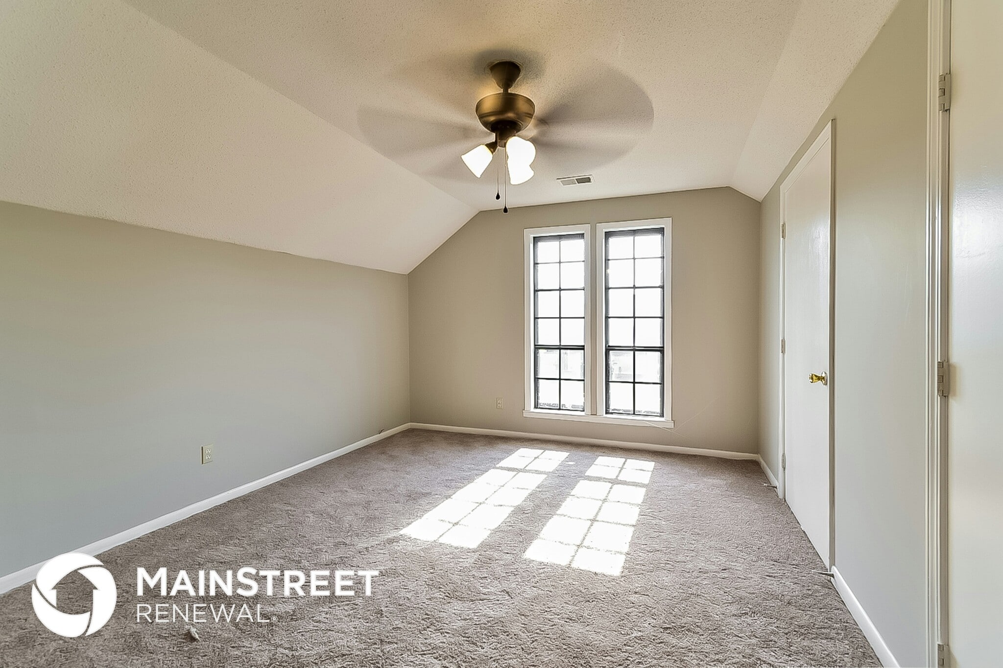 Building Photo - 4176 Runningbrook Cir