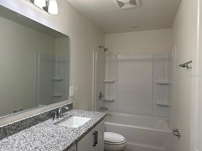 Building Photo - 9335 Westside Hls Dr