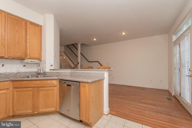 Building Photo - 22 Calabash Ct
