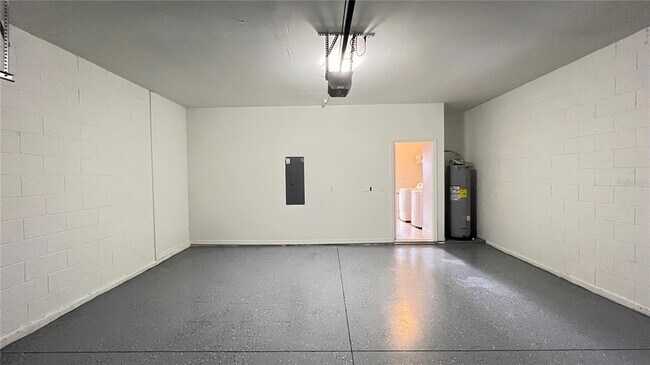 Building Photo - 16834 Sunrise Vista Dr