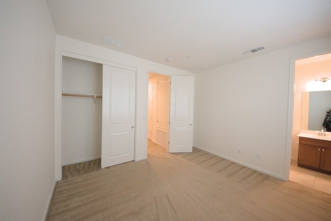 Building Photo - 5590 El Dorado Ln