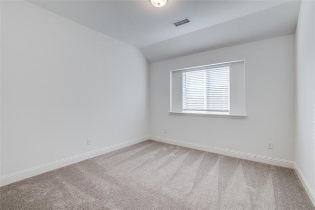 Building Photo - 710 Creekview Ln