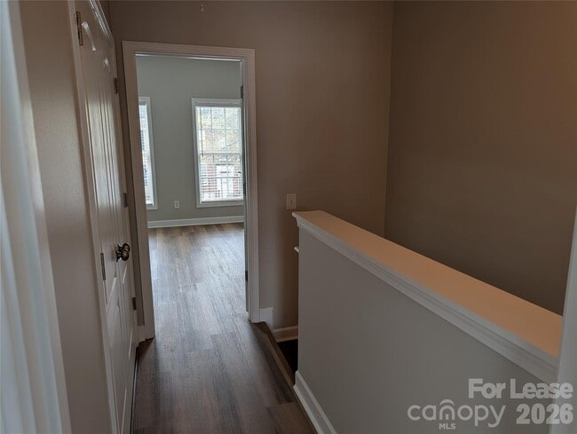 Building Photo - 174 Singleton Rd