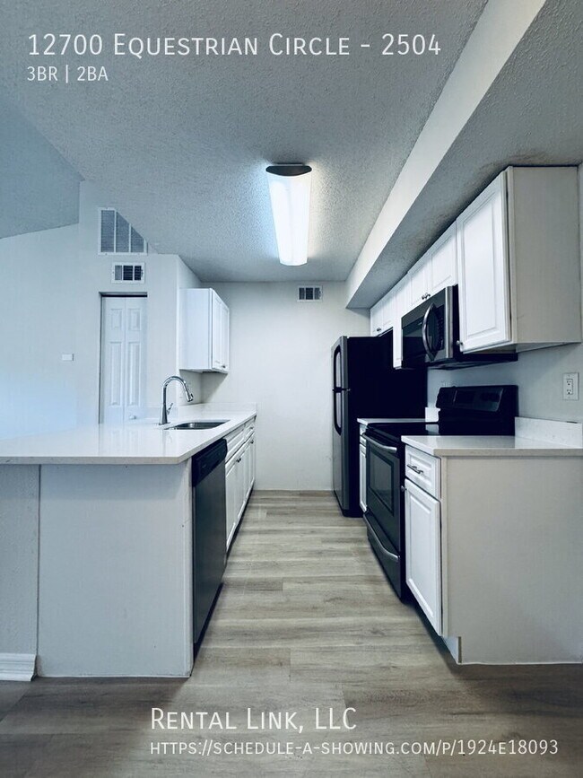 Building Photo - 12700 Equestrian Cir