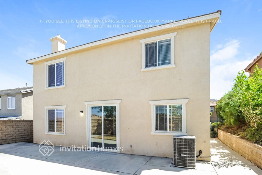 Building Photo - 2107 Bosc Ln