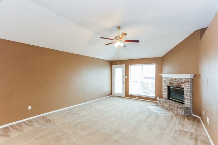 Building Photo - 7014 Snowivy Ct