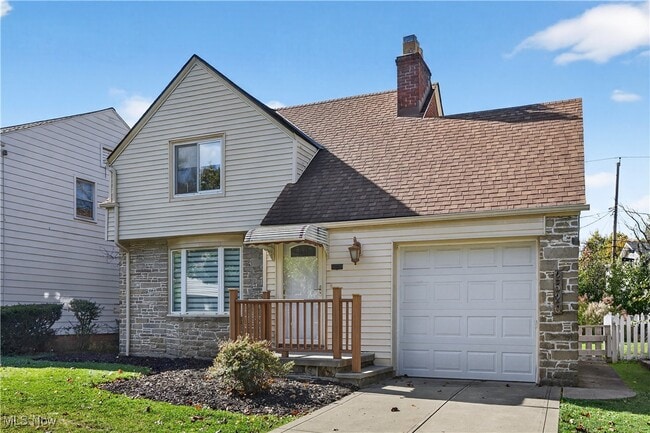 Building Photo - 2520 Laurelhurst Rd