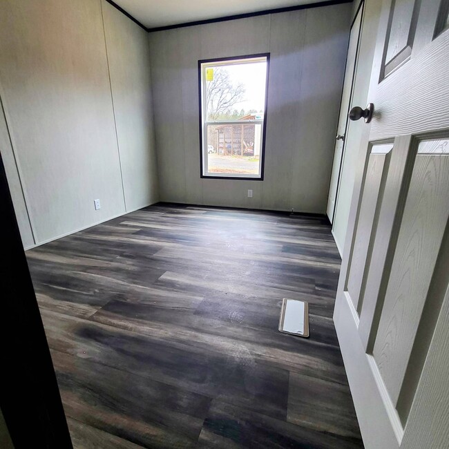 Building Photo - 94 Harvest Cir