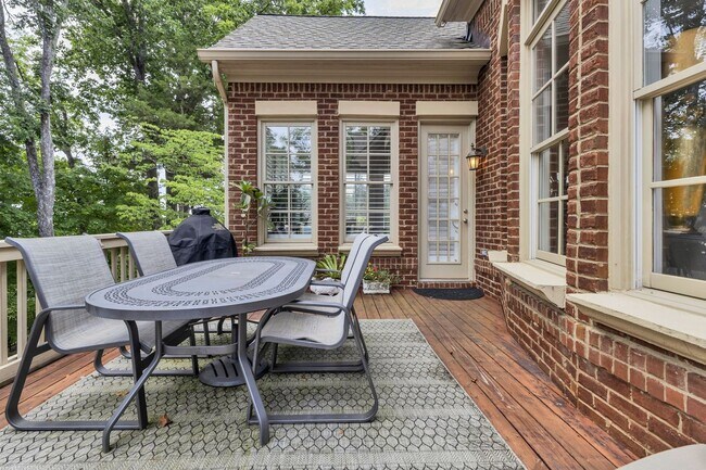 Building Photo - Fully Furnished 4 Bedroom, 3.5 Bath w/ 3 Car Garage and Unfinished Basement in Governors Club