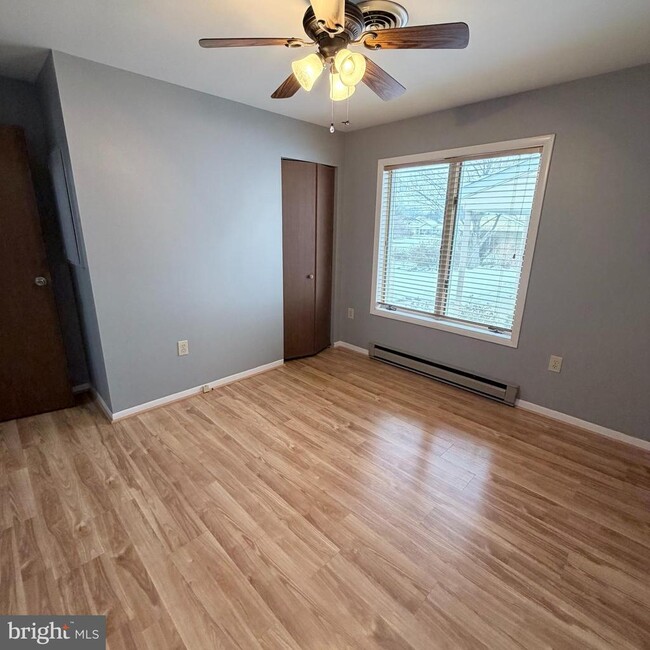 Building Photo - 1158 Westgate Dr