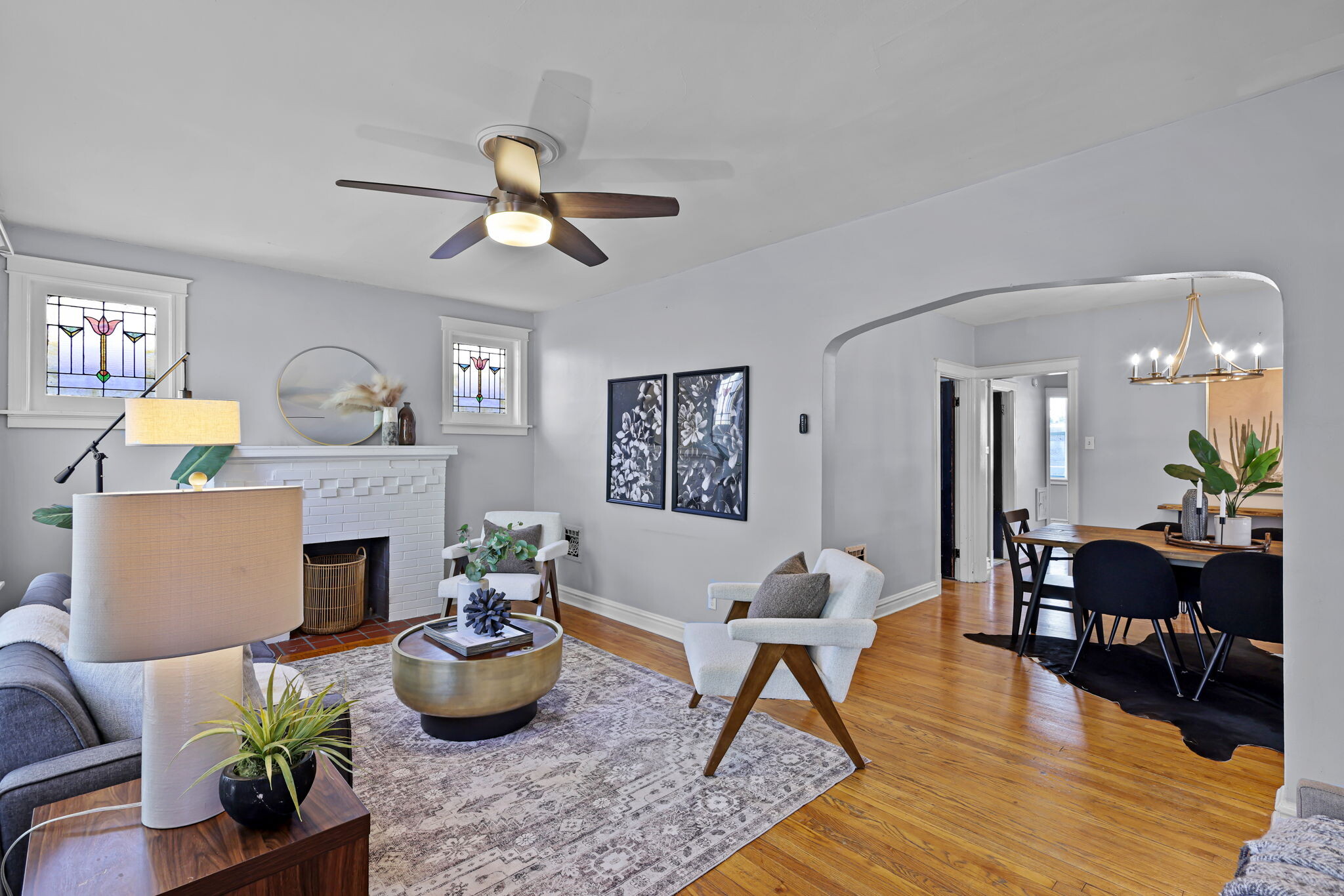 Building Photo - 4952 Tholozan Ave