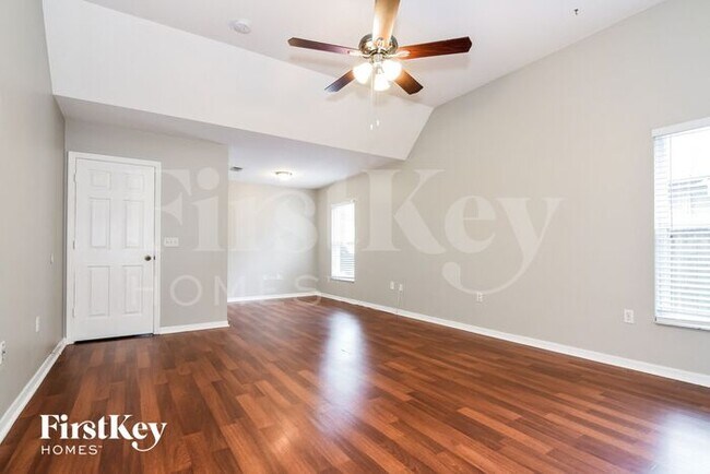 Building Photo - 3706 Treeline Dr