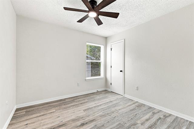 Building Photo - 8137 Foxfire Ln