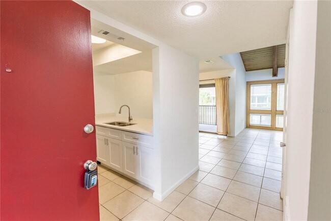 Building Photo - 6094 Peregrine Ave