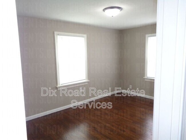 Building Photo - 340 Burleigh Ave