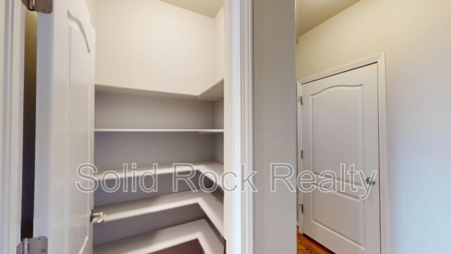 Building Photo - 10736 Hidden Brook Cir
