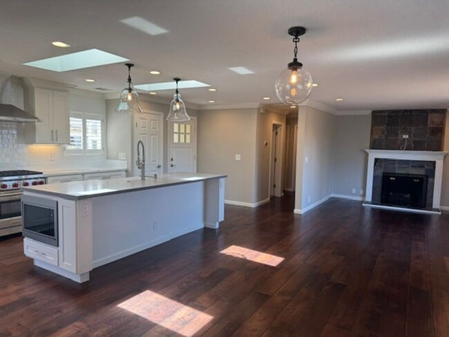 Building Photo - Wonderful 3 bedroom 2 bath, Two story home in S. Walnut Creek, Lakewood community!