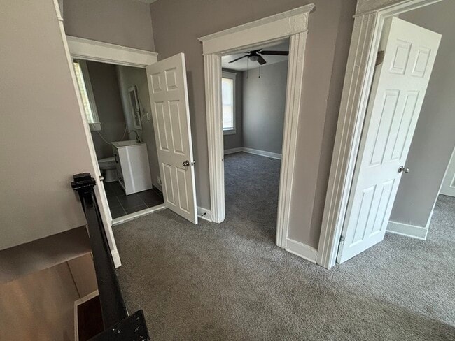 Building Photo - 4 Bedrooms