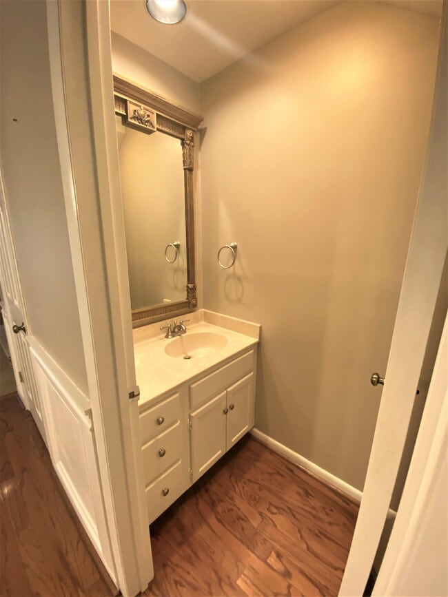 Building Photo - 7604 Ohio St