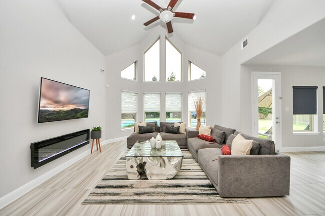 Building Photo - 1110 Honey Rose Ct