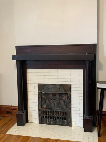 Building Photo - 3230 Bishop St