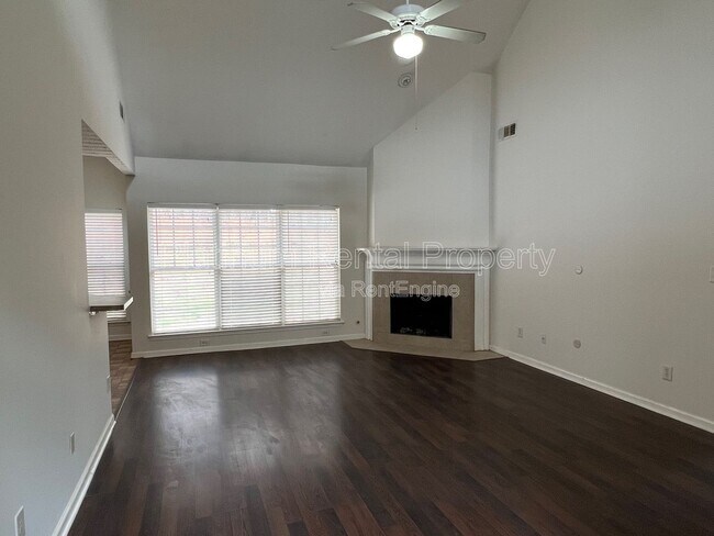 Building Photo - 4093 Laurel Bend Ct