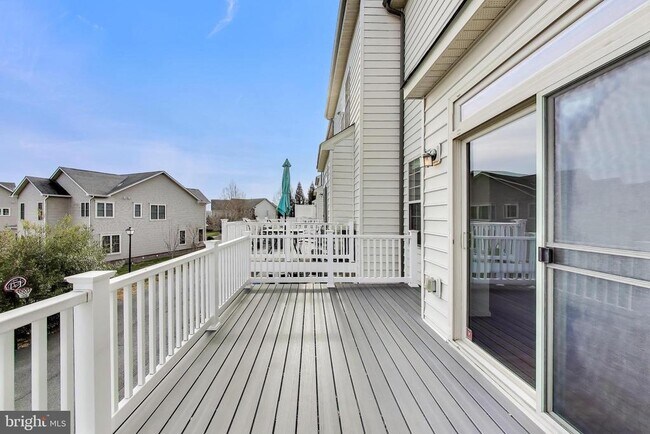 Building Photo - 13411 Deer Highlands Way