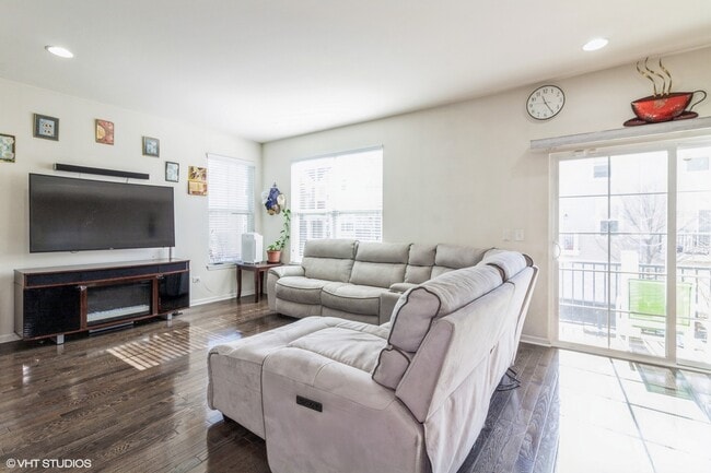 Building Photo - 4271 Liberty St