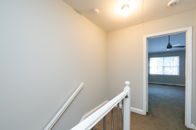 Building Photo - 510 N Poplar St