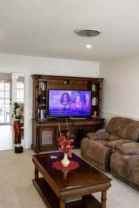 Building Photo - 4115 Madison St