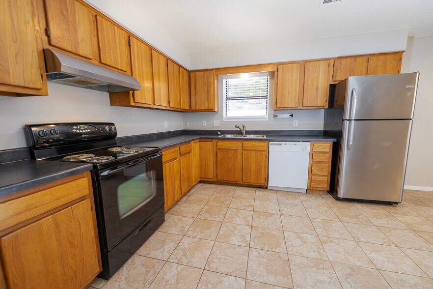 Building Photo - 200 Harvard Rd