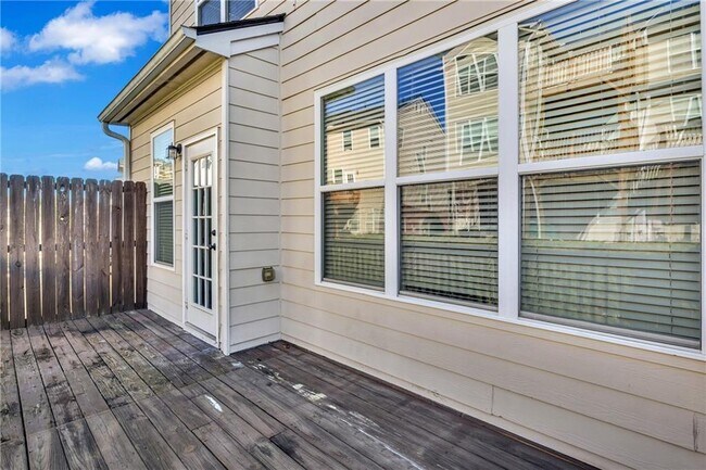 Building Photo - 6174 Indian Wood Cir