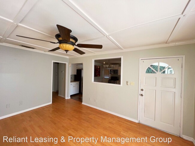 Building Photo - 2 br, 2 bath House - 10638 Mount Gleason Ave.