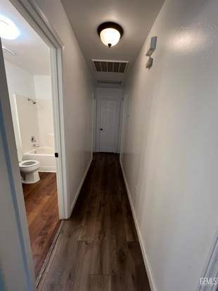 Building Photo - 476 Emily Way