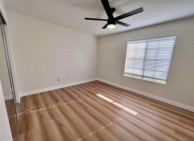 Building Photo - Sophisticated Space Designed for Comfort