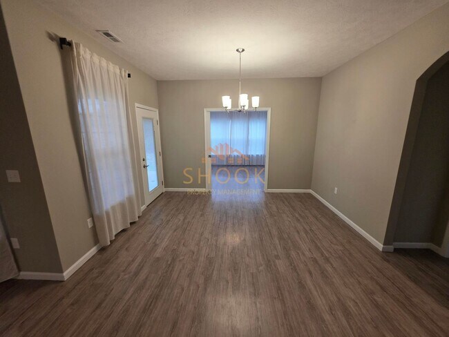 Building Photo - Absolute STUNNER on Lafayette's Desirable South Side