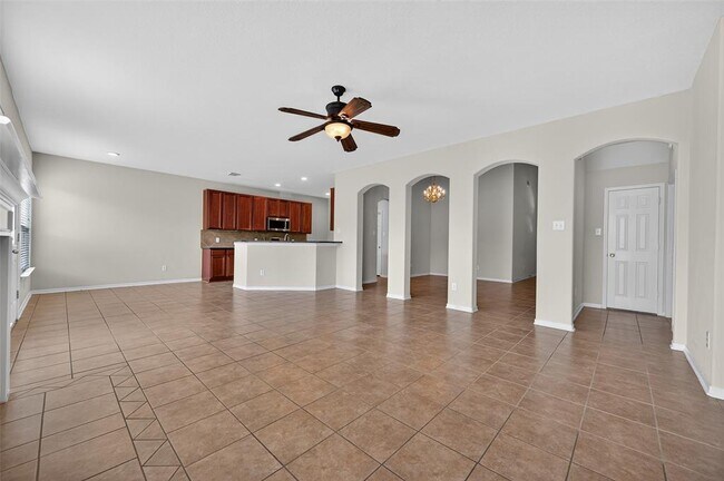 Building Photo - 15411 Redbud Dale Ct