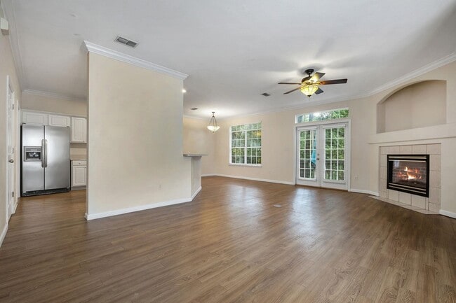 Building Photo - 8313 Elan Dr