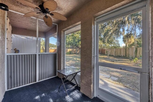 Building Photo - 2703 Forest Knoll Dr