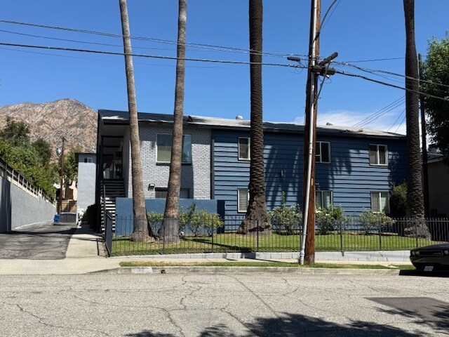 Building Photo - 53 Suffolk Ave