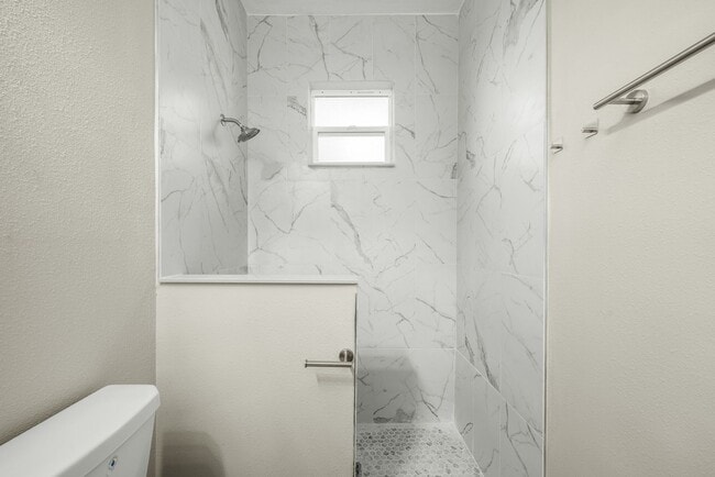 Building Photo - 3 Bedroom Home Located In The Sun N Lake Golf Community