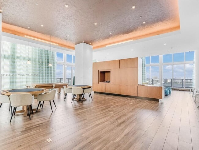 Building Photo - 50 Biscayne Blvd