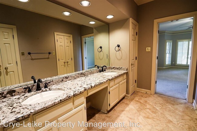 Building Photo - 4 br, 3.5 bath House - 3411 S. Tournament Dr