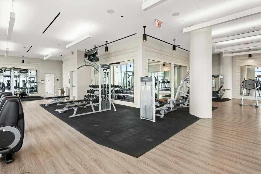 Building Photo - 1342 S Michigan Ave