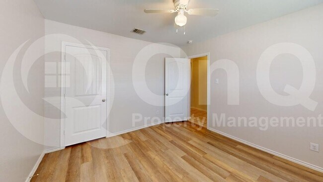 Building Photo - 1309 Basswood Ln