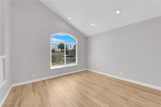 Building Photo - 8112 Tropic Isle Cir