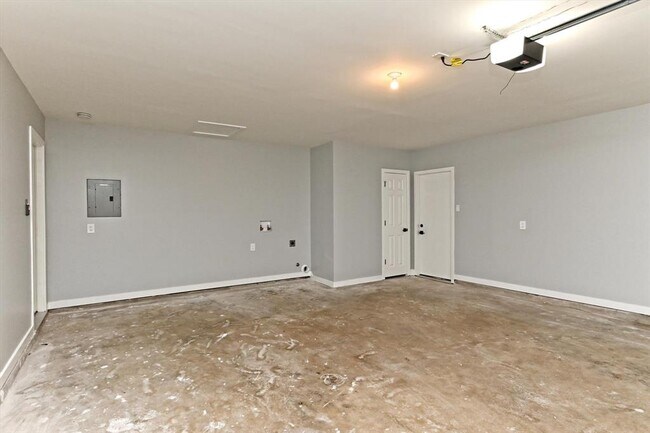 Building Photo - 1606 Normeadows Cir