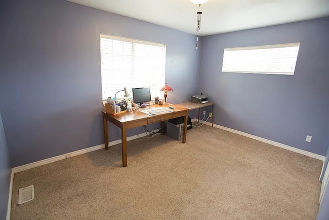 Building Photo - 3 Bedroom 2.5 bath Cordata/Meridian Area