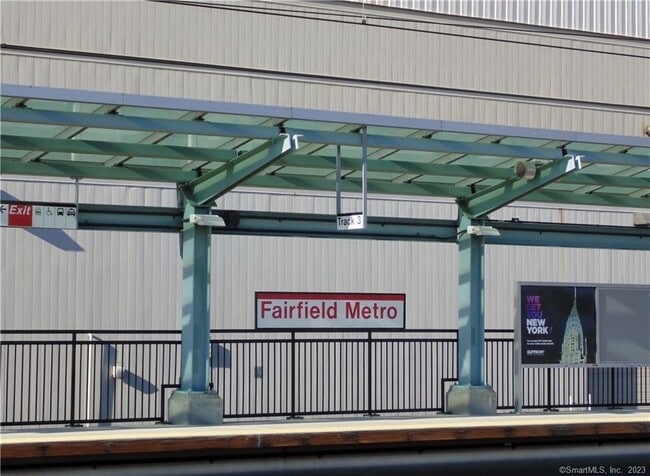 Building Photo - 2836 Fairfield Ave